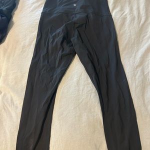 Lululemon leggings in black